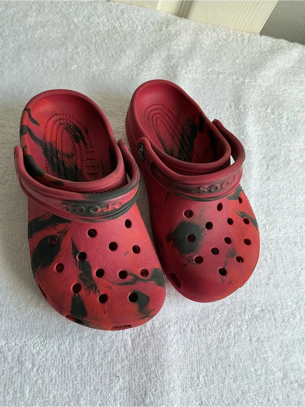 CROCS Kids Red Clog with Black Marbled Accent